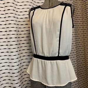 The Limited White Top